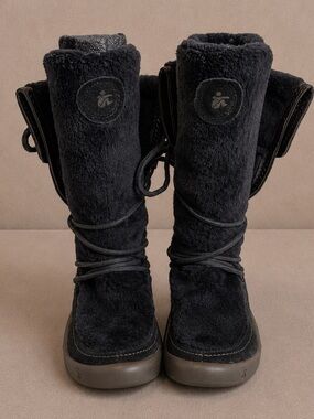 Women’s Black Faux Fur Winter Boots Size 6 EU 37 Mid Calf Cozy Lace